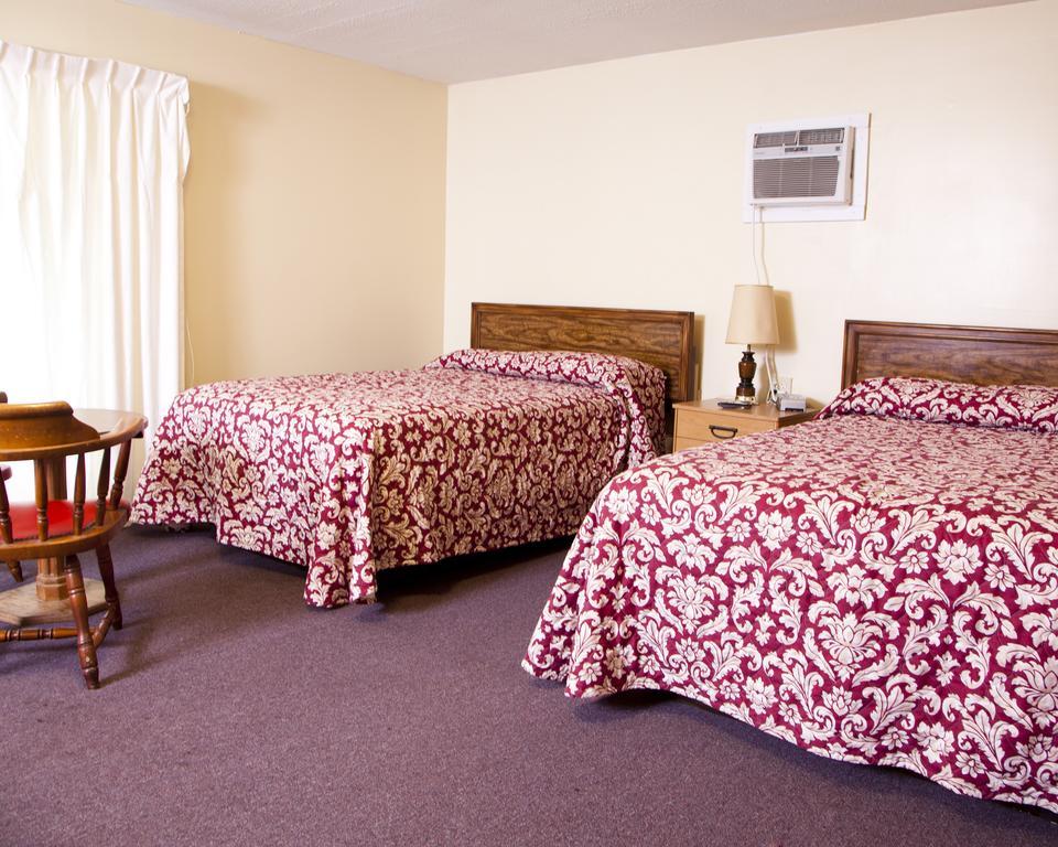 Charlie'S Motel Frostburg Exterior photo